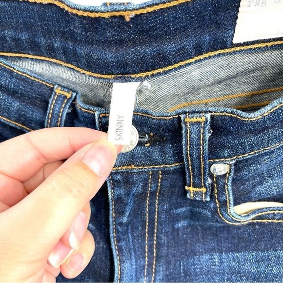 Rag & bone Dark Blue Frayed Bottom Dark Wash Skinny Jeans Size 25 - Picture 6 of 10